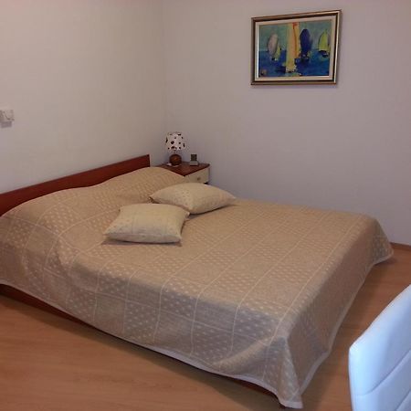 New Studio Apartments Trlaja Шибеник Номер фото