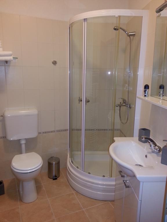 New Studio Apartments Trlaja Шибеник Номер фото